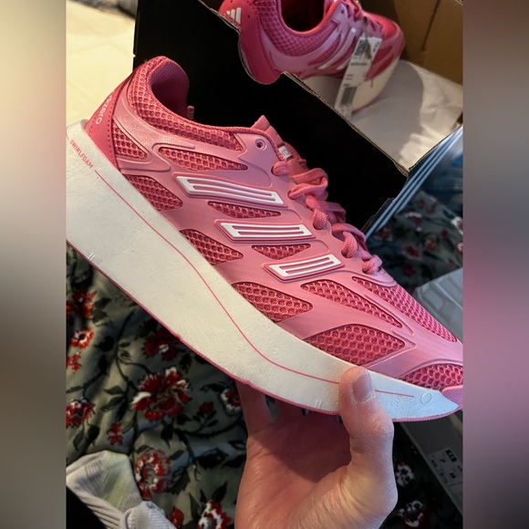 adidas Originals Aruku New with tags and box 7 yth 8 woman’s - Picture 8 of 10